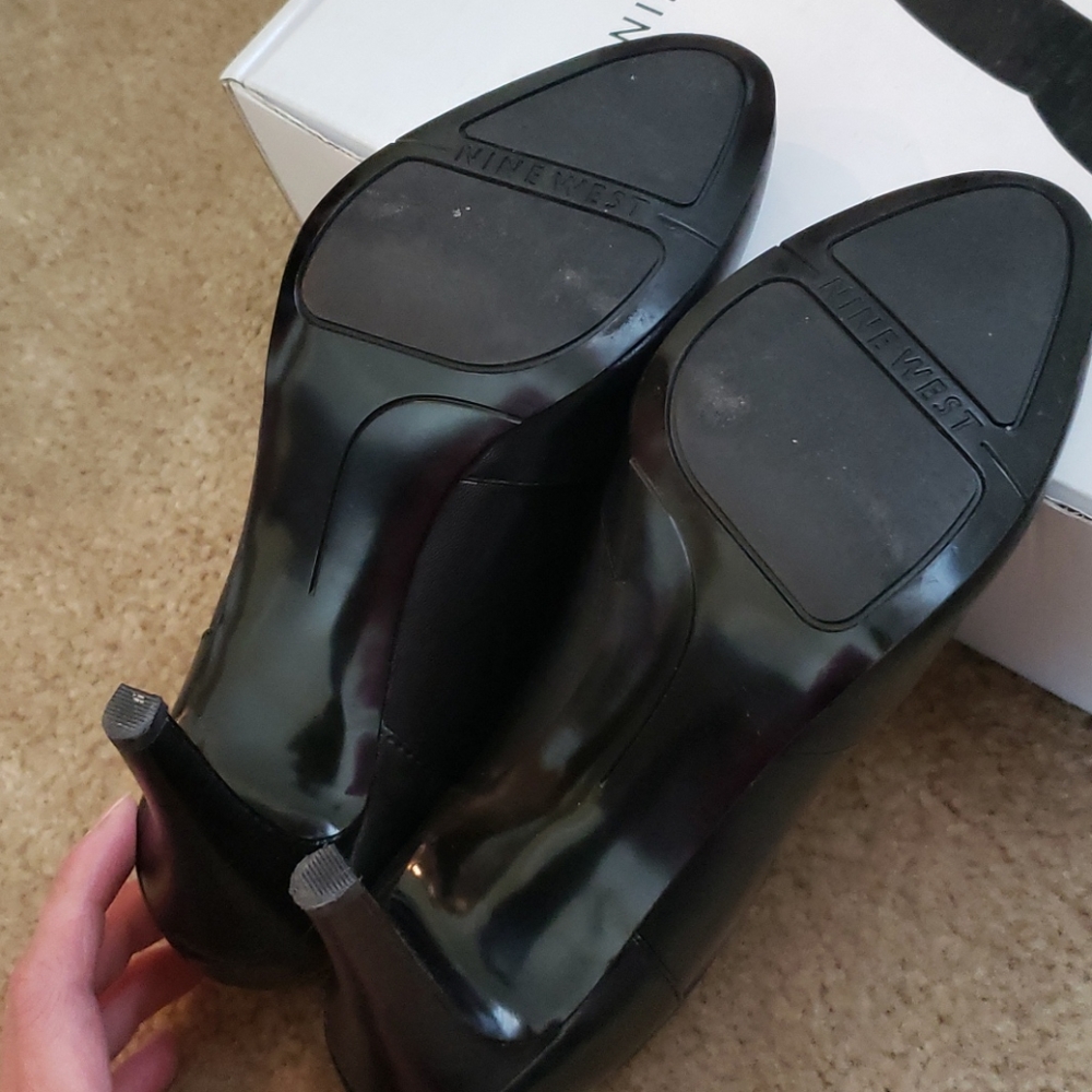 Black booties - Picture 2 of 5